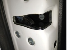 CERRADURA PUERTA TRASERA IZQUIERDA 