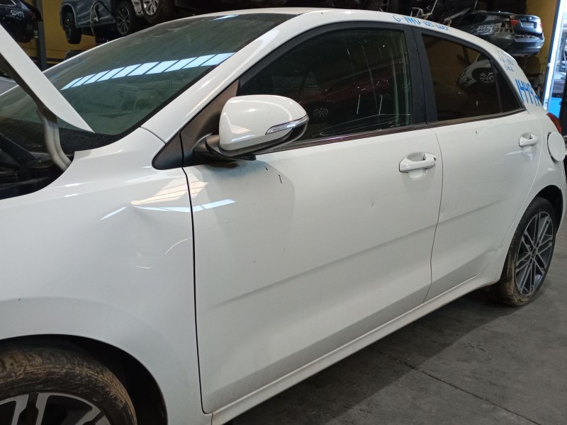 Recambio de puerta delantera izquierda para kia rio iv (yb, sc, fb) 1.25 referencia OEM IAM   