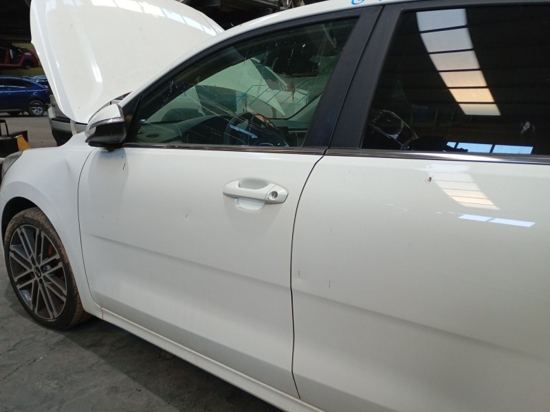 Recambio de puerta delantera izquierda para kia rio iv (yb, sc, fb) 1.25 referencia OEM IAM   