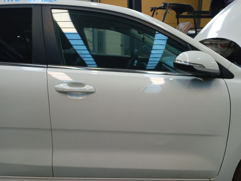 Recambio de puerta delantera derecha para kia rio iv (yb, sc, fb) 1.25 referencia OEM IAM   