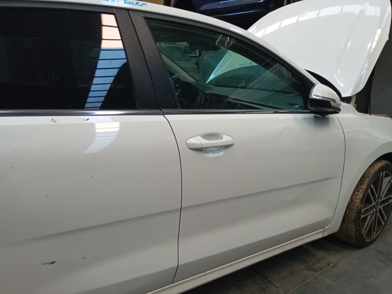 Recambio de puerta delantera derecha para kia rio iv (yb, sc, fb) 1.25 referencia OEM IAM   