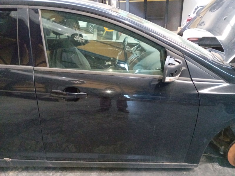 Recambio de puerta delantera derecha para ford focus iii turnier 1.6 tdci referencia OEM IAM   