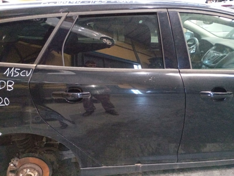 Recambio de puerta trasera derecha para ford focus iii turnier 1.6 tdci referencia OEM IAM   