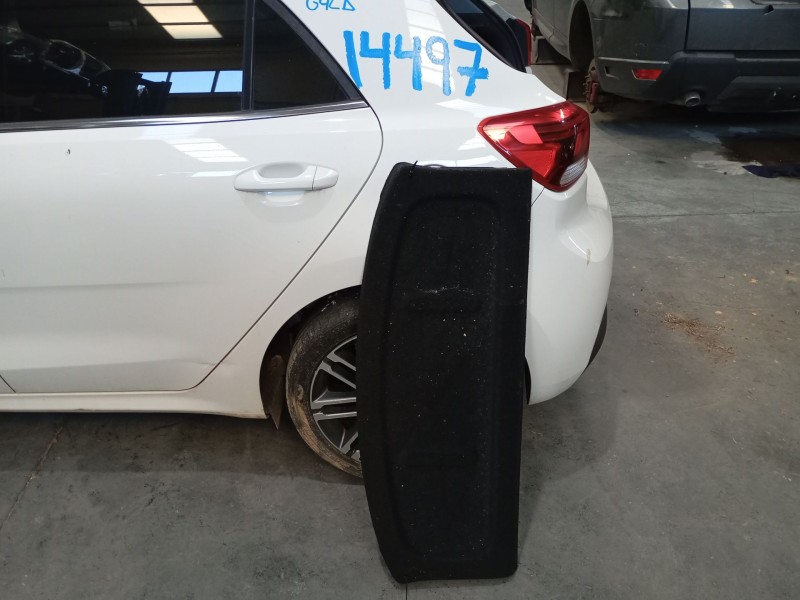 Recambio de bandeja trasera para kia rio iv (yb, sc, fb) 1.25 referencia OEM IAM   