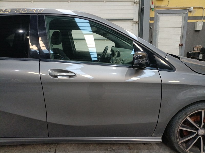 Recambio de puerta delantera derecha para mercedes-benz clase b sports tourer (w246, w242) b 200 cdi (246.201) referencia OEM IA