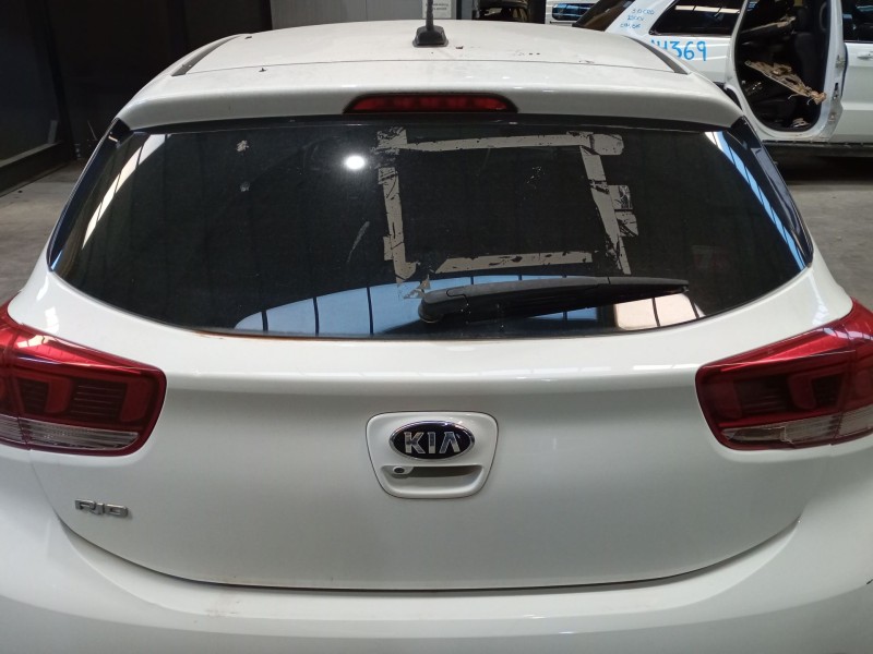 Recambio de porton trasero para kia rio iv (yb, sc, fb) 1.25 referencia OEM IAM   