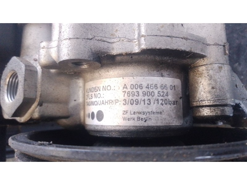 Recambio de bomba direccion para mercedes-benz vito / mixto furgoneta (w639) 110 cdi (639.601, 639.603, 639.605) referencia OEM 