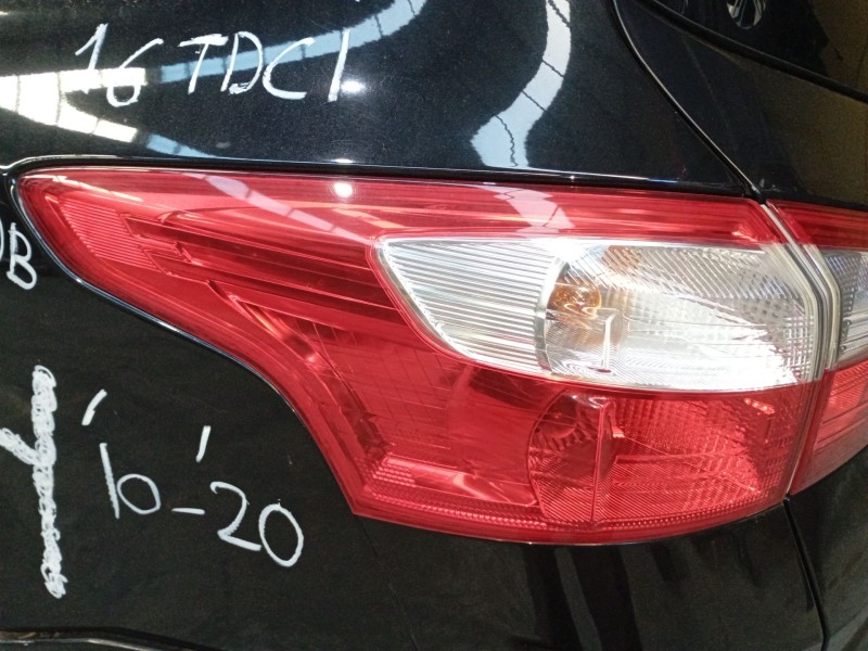 Recambio de piloto trasero izquierdo para ford focus iii turnier 1.6 tdci referencia OEM IAM   