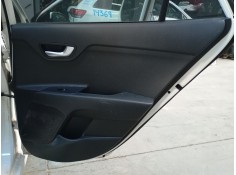 Recambio de guarnecido puerta trasera derecha para kia rio iv (yb, sc, fb) 1.25 referencia OEM IAM   