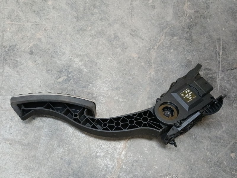 Recambio de pedal acelerador para mercedes-benz clase b sports tourer (w246, w242) b 200 cdi (246.201) referencia OEM IAM   