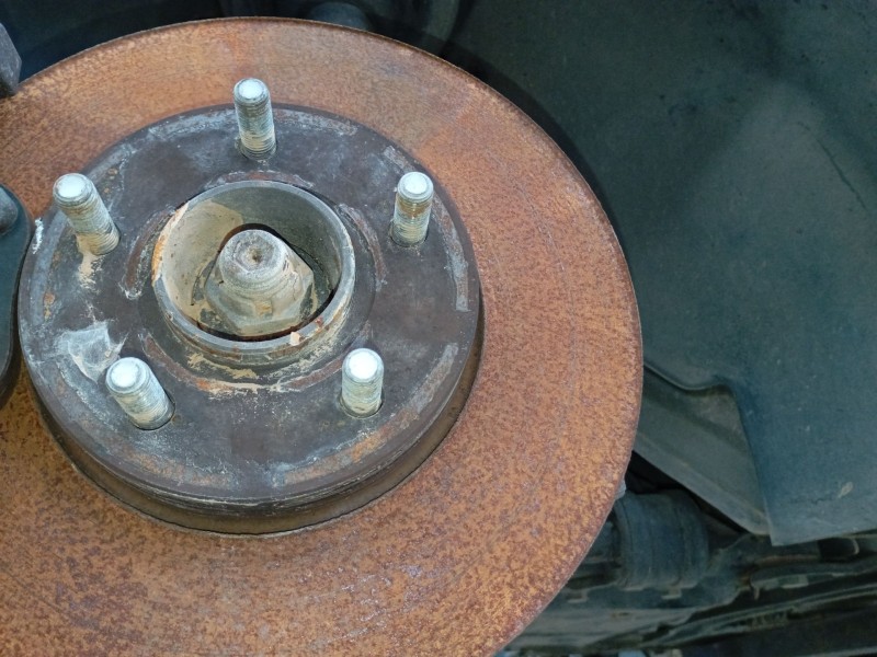 Recambio de mangueta delantera izquierda para ford focus iii turnier 1.6 tdci referencia OEM IAM   