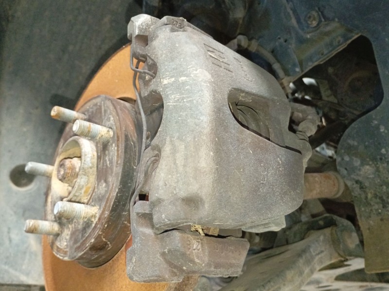 Recambio de pinza freno delantera derecha para ford focus iii turnier 1.6 tdci referencia OEM IAM   