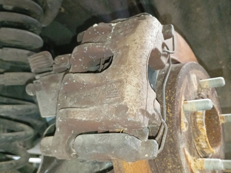 Recambio de pinza freno trasera derecha para ford focus iii turnier 1.6 tdci referencia OEM IAM   