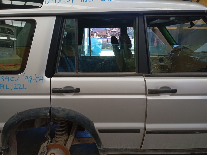 Recambio de puerta trasera derecha para land rover discovery ii (l318) 2.5 td5 4x4 referencia OEM IAM   