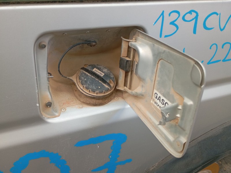 Recambio de tapa exterior combustible para land rover discovery ii (l318) 2.5 td5 4x4 referencia OEM IAM   