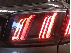 PILOTO TRASERO DERECHO PORTON 