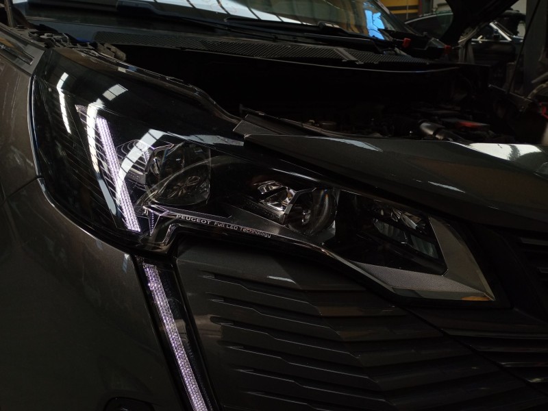 Recambio de faro derecho xenon para peugeot 3008 ii suv (mc_, mr_, mj_, m4_) 1.2 thp/ puretech 130 (mrhnsm, mrhnsu, mrhnsj, mrhn