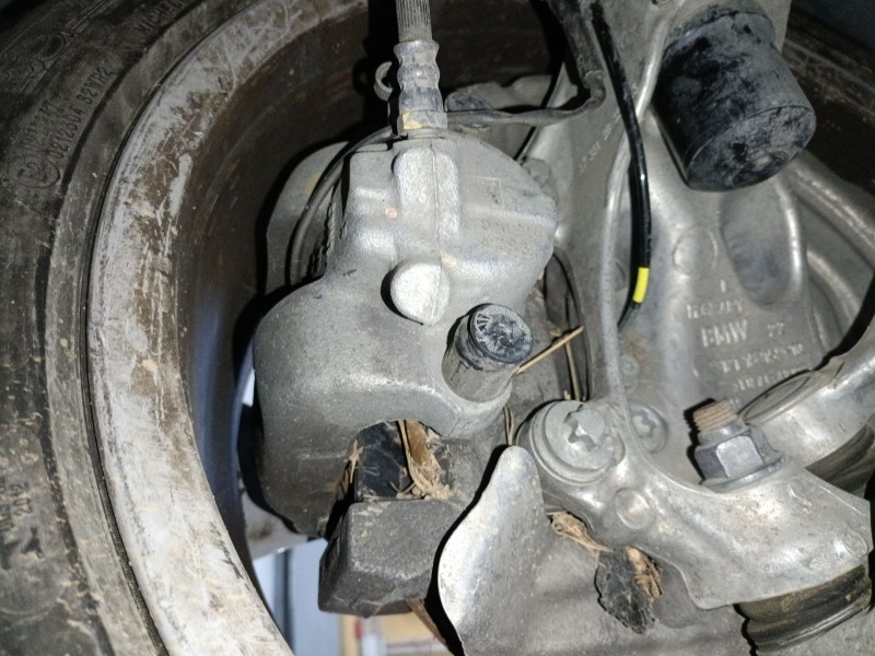 Recambio de pinza freno delantera izquierda para bmw 3 gran turismo (f34) 320 d referencia OEM IAM   