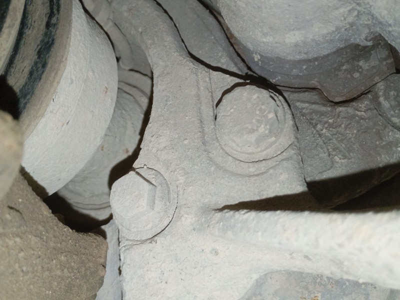 Recambio de mangueta delantera derecha para land rover discovery ii (l318) 2.5 td5 4x4 referencia OEM IAM   