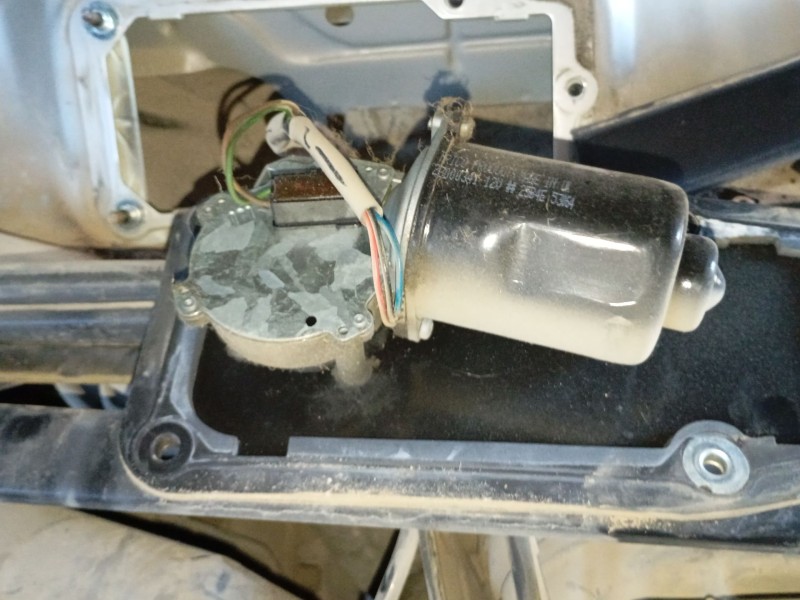 Recambio de motor limpia delantero para land rover discovery ii (l318) 2.5 td5 4x4 referencia OEM IAM 2300034112V  