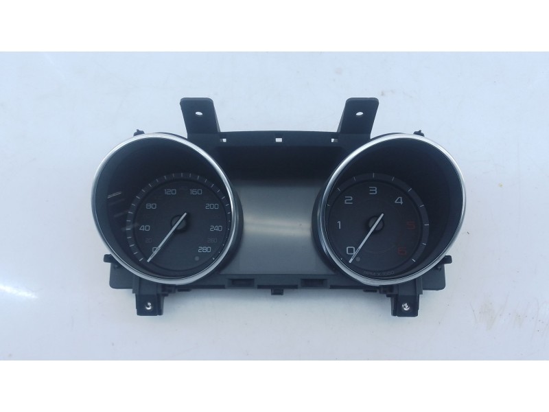 Recambio de cuadro instrumentos para jaguar xe (x760) 2.0 d referencia OEM IAM GX7310849EF  