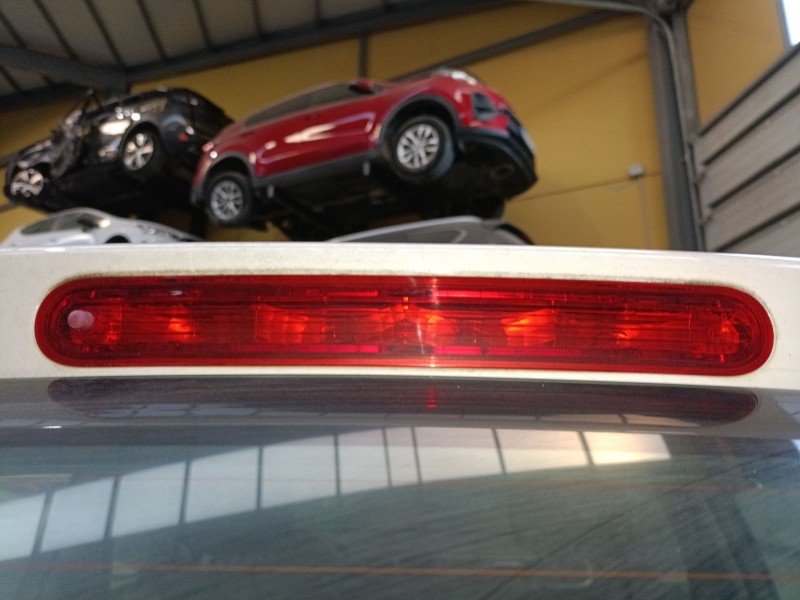 Recambio de luz central de freno para citroën c3 iii (sx) 1.2 vti 82 referencia OEM IAM   