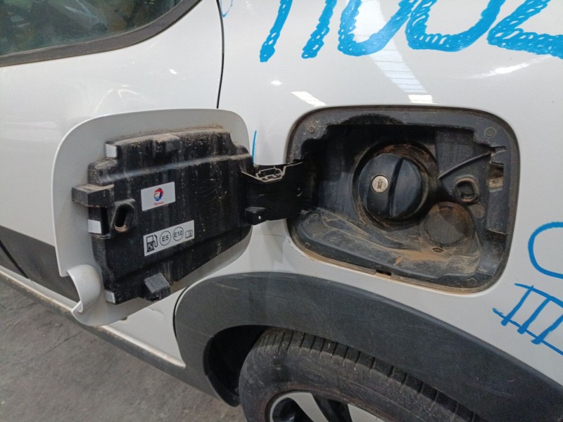 Recambio de tapa exterior combustible para citroën c3 iii (sx) 1.2 vti 82 referencia OEM IAM   