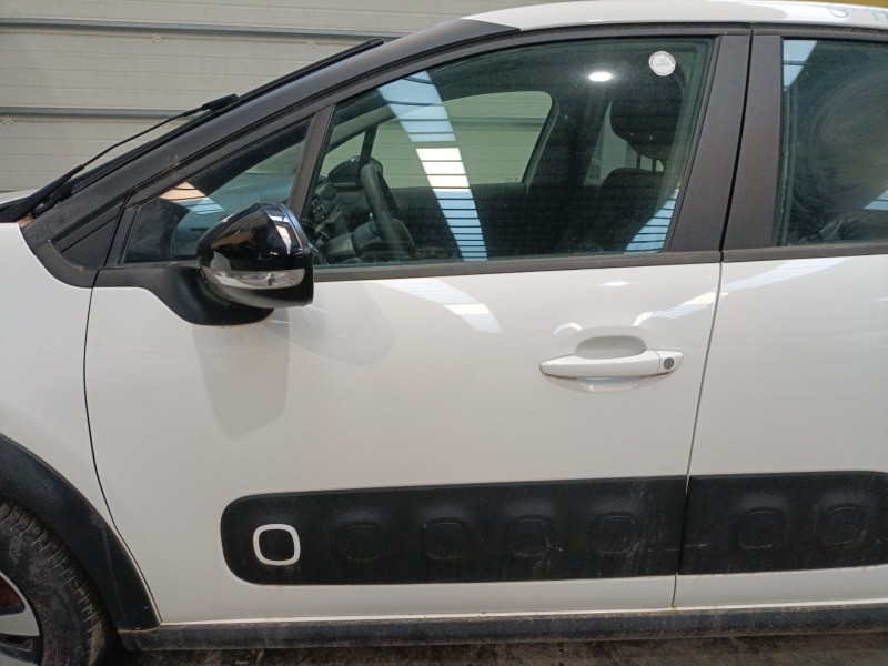 Recambio de puerta delantera izquierda para citroën c3 iii (sx) 1.2 vti 82 referencia OEM IAM   
