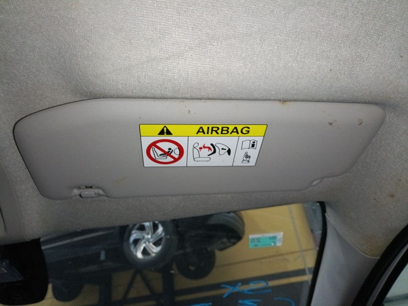 Recambio de parasol derecho para citroën c3 iii (sx) 1.2 vti 82 referencia OEM IAM   