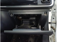 Recambio de guantera para citroën c3 iii (sx) 1.2 vti 82 referencia OEM IAM    2