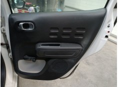 GUARNECIDO PUERTA TRASERA DERECHA 