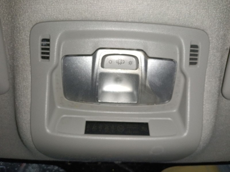 Recambio de luz interior para citroën c3 iii (sx) 1.2 vti 82 referencia OEM IAM   