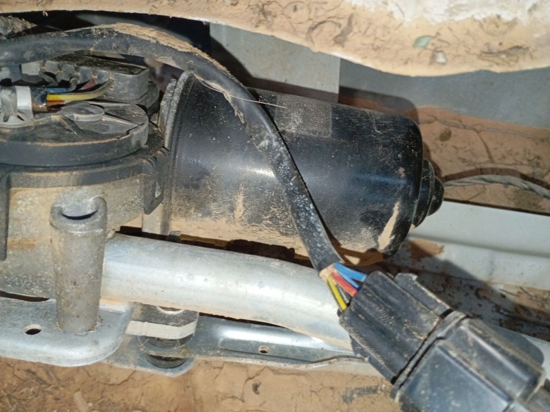 Recambio de motor limpia delantero para hyundai ix35 (lm, el, elh) 1.7 crdi referencia OEM IAM   