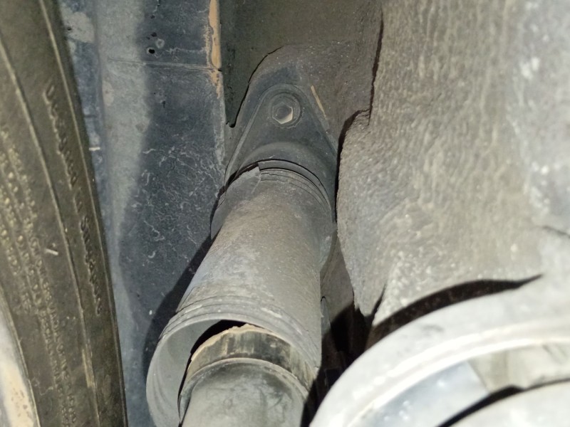 Recambio de amortiguador trasero izquierdo para hyundai ix35 (lm, el, elh) 1.7 crdi referencia OEM IAM   