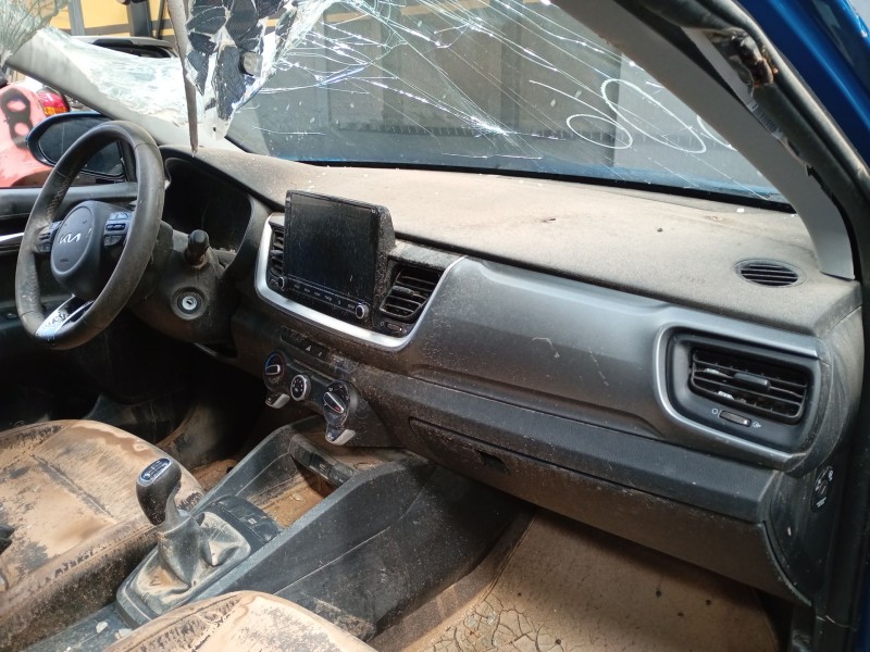 kia stonic (yb) del año 2021