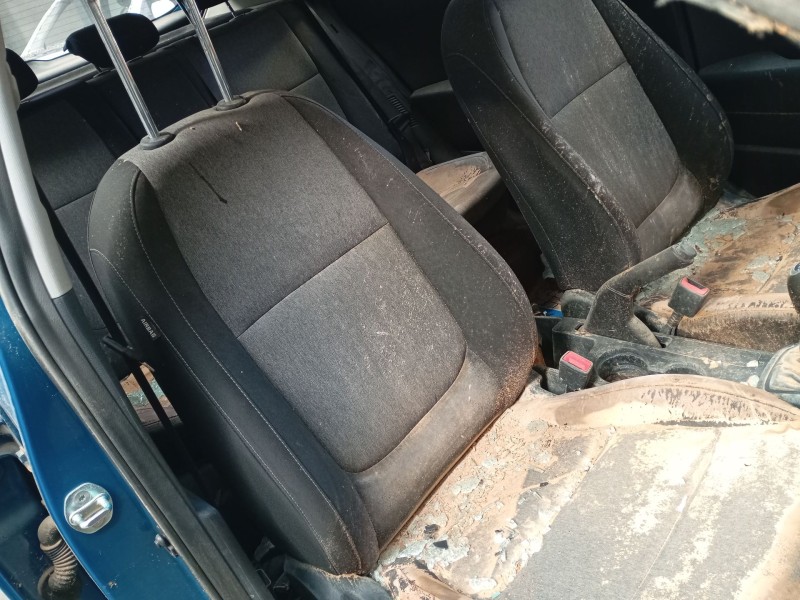 kia stonic (yb) del año 2021