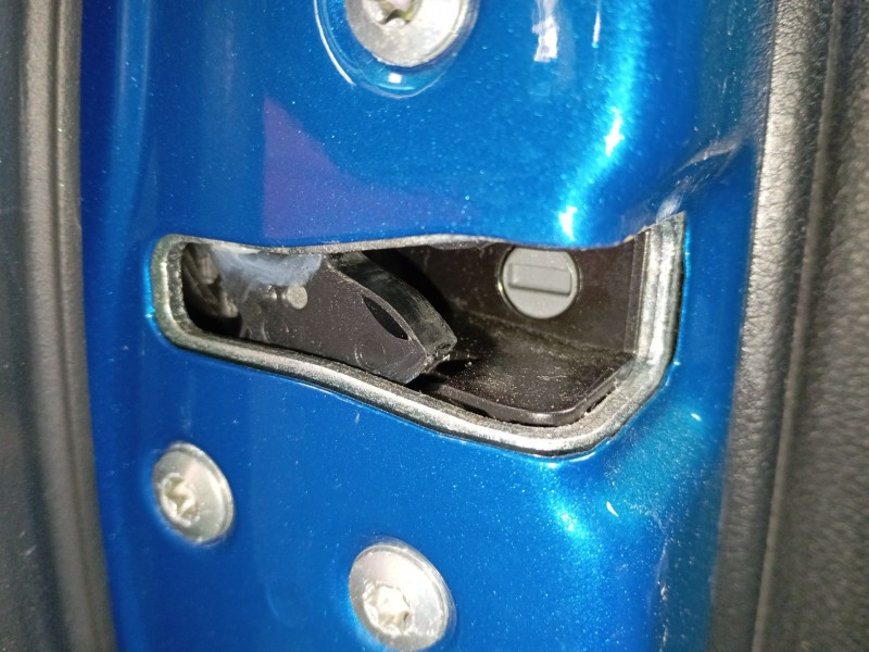 Recambio de cerradura puerta delantera izquierda para kia stonic (yb) 1.0 t-gdi referencia OEM IAM   