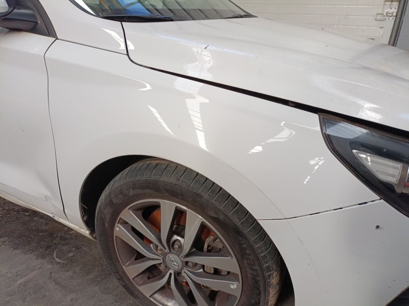 Recambio de aleta delantera derecha para hyundai i30 (pde, pd, pden) 1.0 t-gdi referencia OEM IAM   