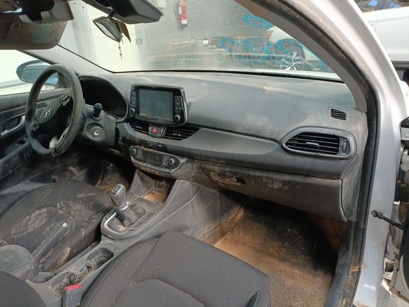 Recambio de salpicadero para hyundai i30 (pde, pd, pden) 1.0 t-gdi referencia OEM IAM   