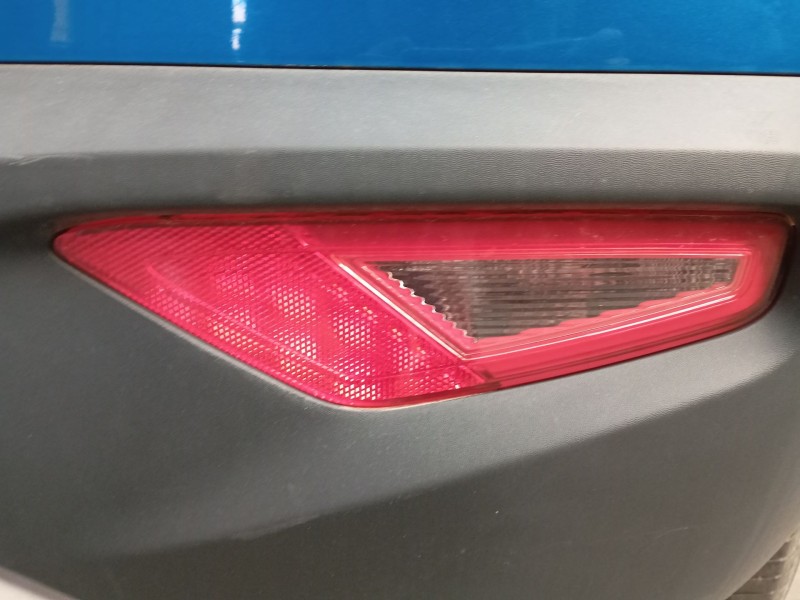 Recambio de piloto trasero derecho de paragolpes para kia stonic (yb) 1.0 t-gdi referencia OEM IAM   