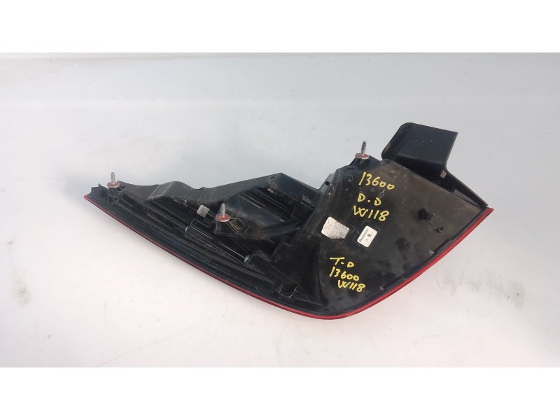 Recambio de piloto trasero derecho para mercedes-benz cla shooting brake (x118) cla 250 e (118.686) referencia OEM IAM   