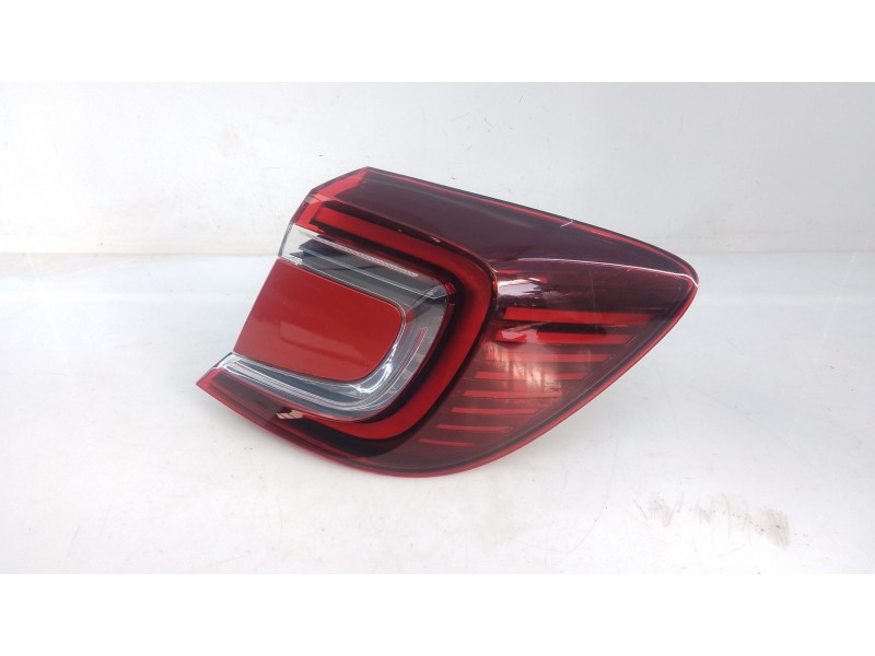 Recambio de piloto trasero derecho para renault captur ii (hf_) e-tech 160 referencia OEM IAM   