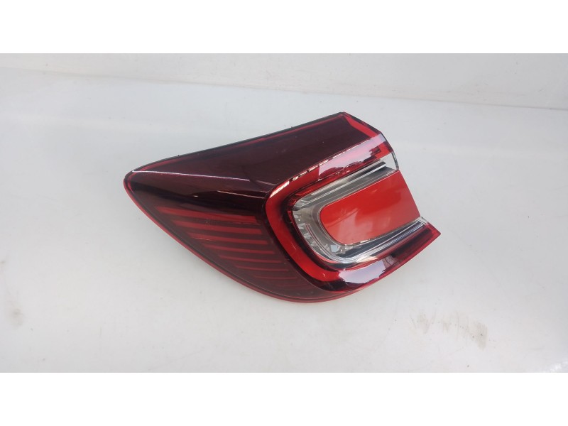 Recambio de piloto trasero izquierdo para renault captur ii (hf_) e-tech 160 referencia OEM IAM   