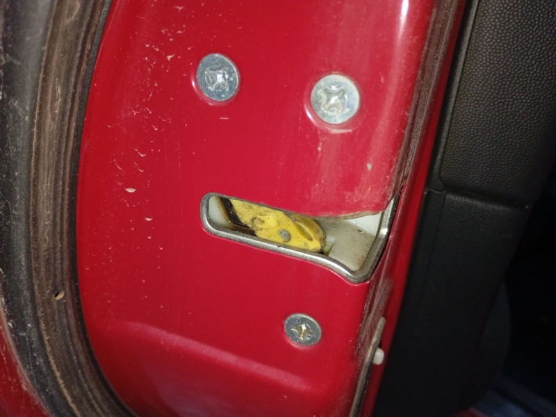 Recambio de cerradura puerta trasera izquierda para honda civic berlina (fn) 2.2 ctdi referencia OEM IAM   