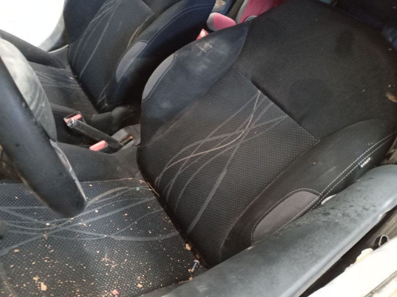 peugeot 208 i (ca_, cc_) del año 2014