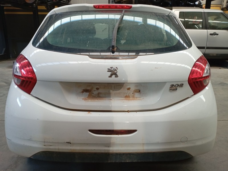 peugeot 208 i (ca_, cc_) del año 2014