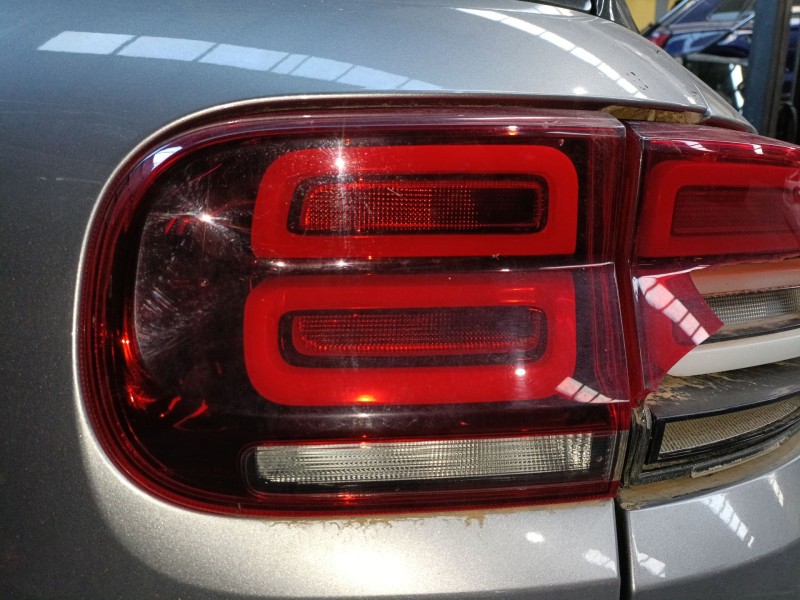 Recambio de piloto trasero derecho porton para citroën c5 aircross (ac_, aj_, ar_, a4_) 1.5 bluehdi 130 (acyhzj, acyhzr) referen