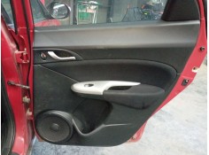 GUARNECIDO PUERTA TRASERA DERECHA 