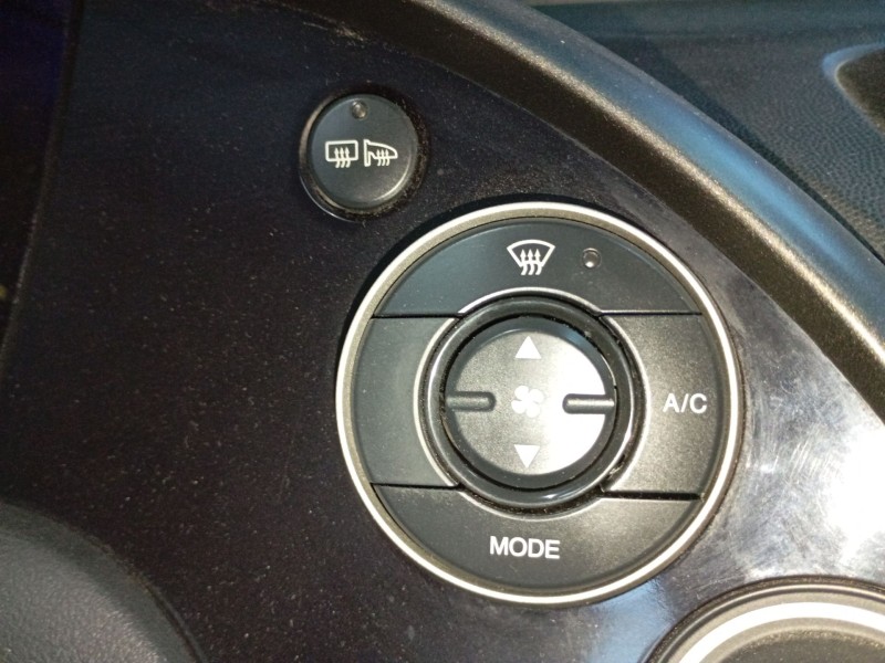Recambio de mando climatizador para honda civic berlina (fn) 2.2 ctdi referencia OEM IAM   