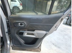 GUARNECIDO PUERTA TRASERA DERECHA 